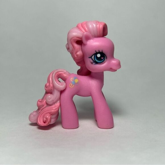 My Little Pony 2006 Ponyville Pinkie Pie Hasbro Figure MLP - Picture 3 of 7